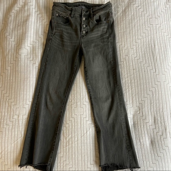 American Eagle High Waisted Crop Flare Black Jean - Picture 2 of 7